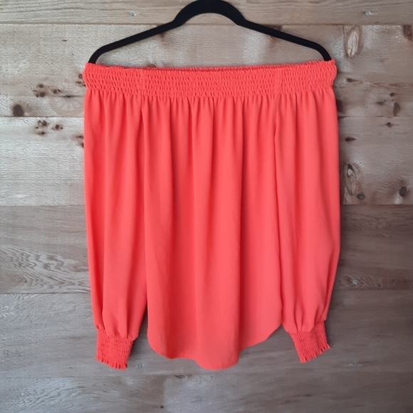 Express Red Smocked Off the Shoulder Top XSmall - Picture 2 of 3